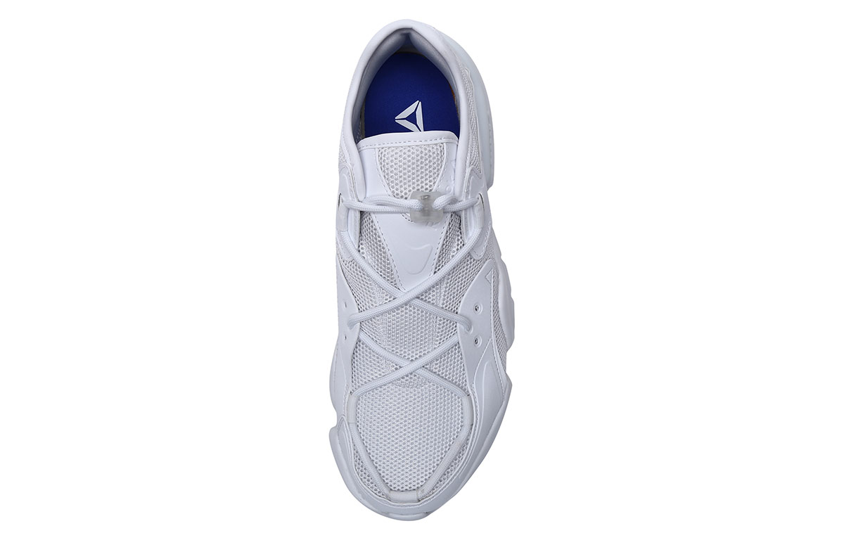 Shop Reebok Run.R 96 'Putih' Sneakers CN4606