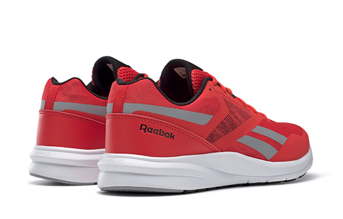 Shop Reebok Runner 40 ''Rood'' EH2714