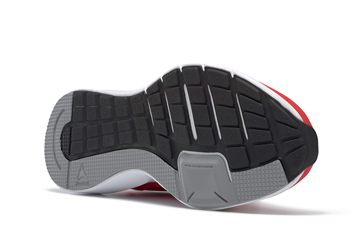 Details for Reebok Runner 40 ''Rood'' EH2714