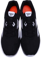 Reebok Runner 4.0 減震防滑 低幫跑步鞋 黑 Shop Reebok Runner 4.0 減震防滑 低幫跑步鞋 黑