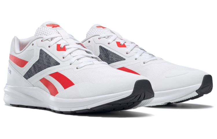 Lookbook Reebok Runner 4.0 Baskets Blanches FY7673