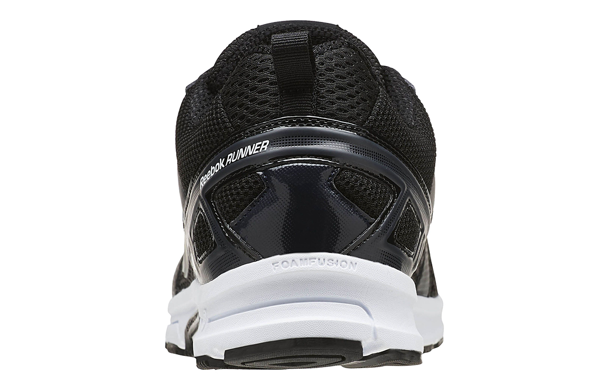 Shop Reebok Runner MT ''Zwart'' BD2877