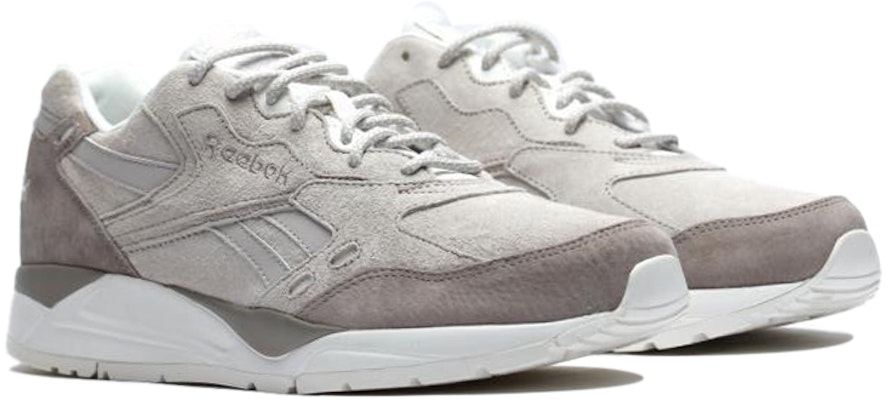 리복 로우 러닝화 '라이트 브라운' (Reebok Low Running Shoes 'Light Brown') V72709 Lookbook 리복 로우 러닝화 '라이트 브라운' (Reebok Low Running Shoes 'Light Brown') V72709