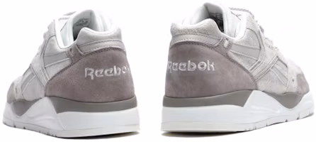 Shop Reebok 耐磨 低筒 跑步鞋 男款 淺棕