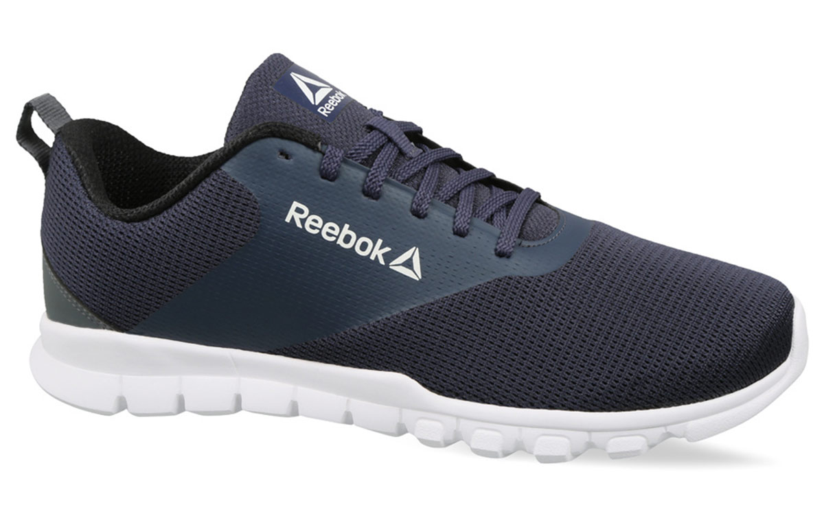 Lookbook 锐步路跑系列深藍色跑步鞋