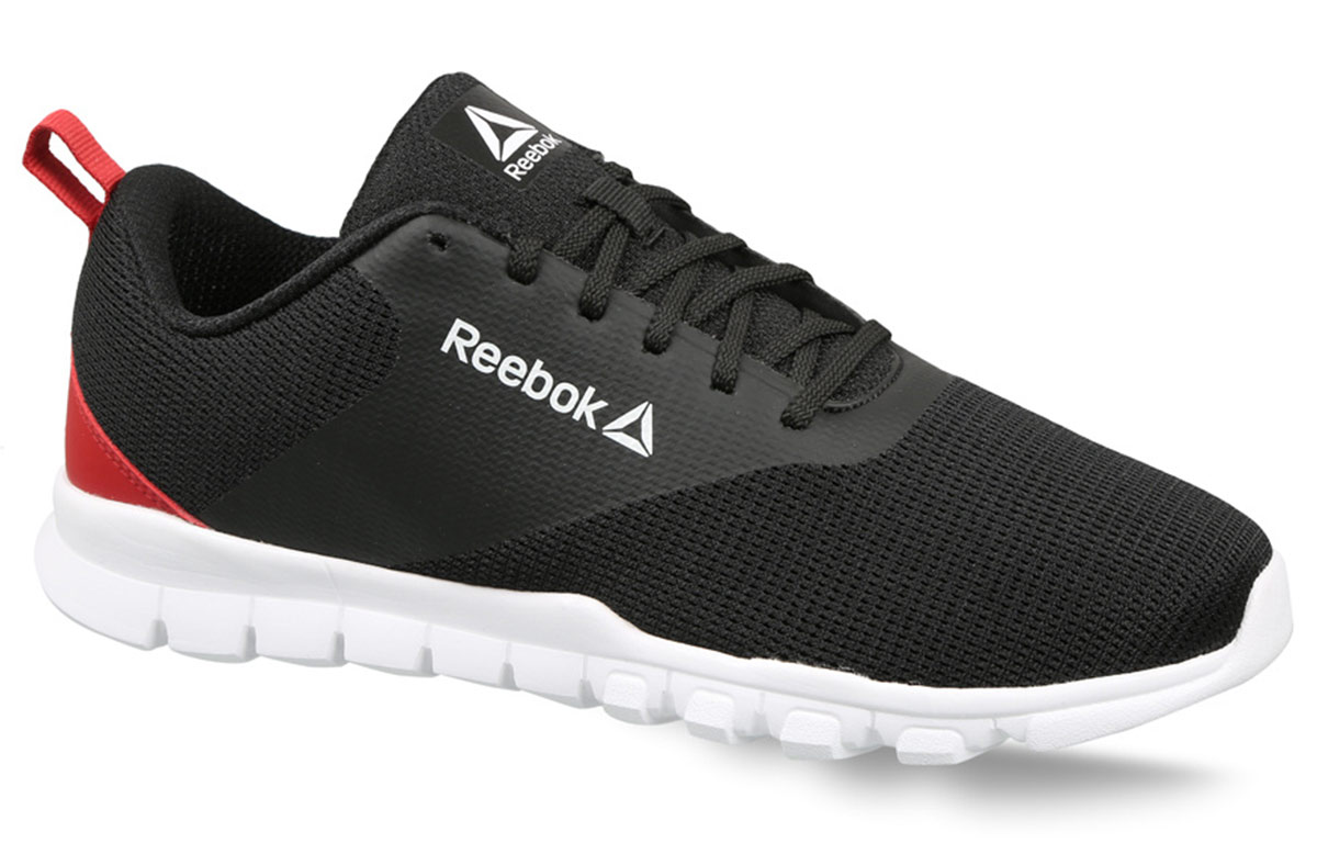 Lookbook リーボック ランニング ストリートラッシュ 赤黒 EG4440