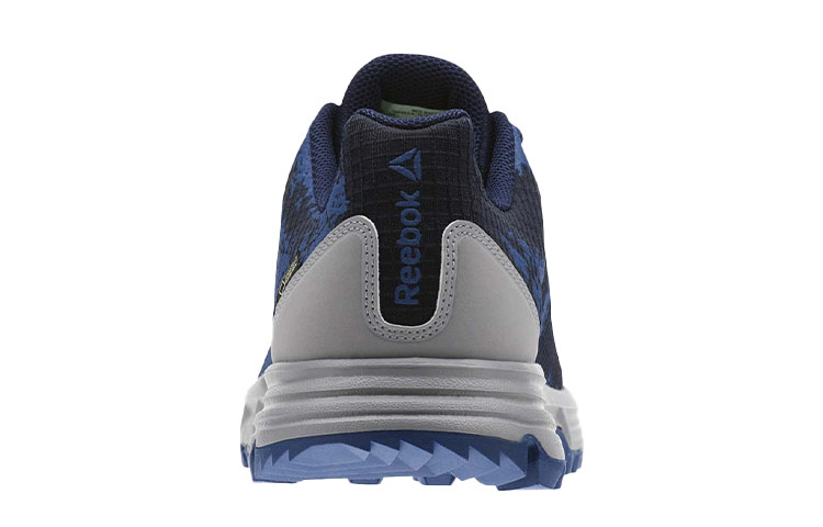 Shop Reebok Sawcut '蓝色舒适款' CN2396