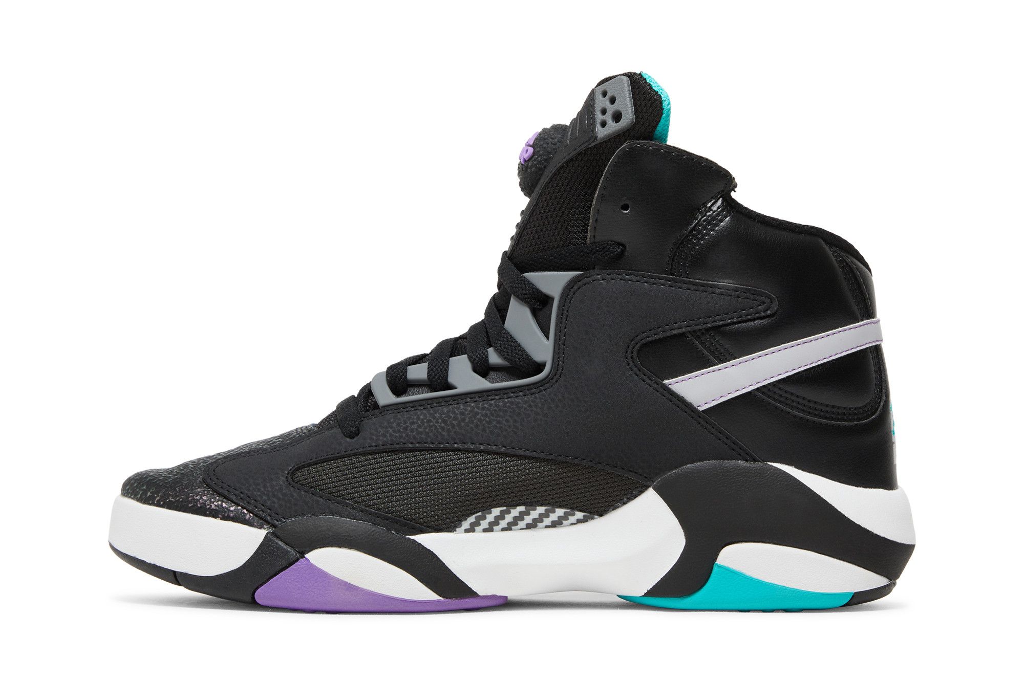 Lookbook Reebok Shaq Attaq ''Blacktop'' Chaussures de Basket. HR0501