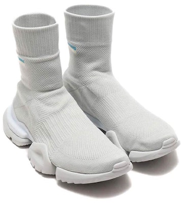 リーボック ソックラン.R ライトグレー DV5545 Lookbook リーボック ソックラン.R ライトグレー DV5545