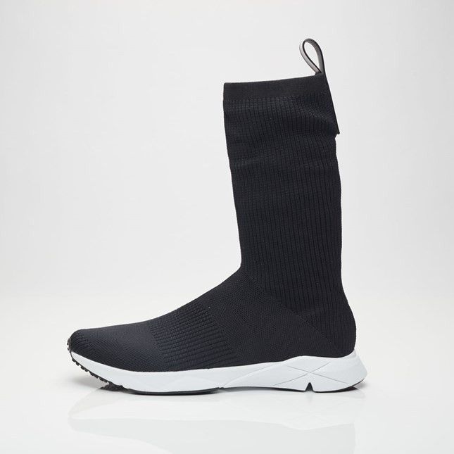 Order Reebok Sock Runner Ultraknit ''Nero'' BS9515
