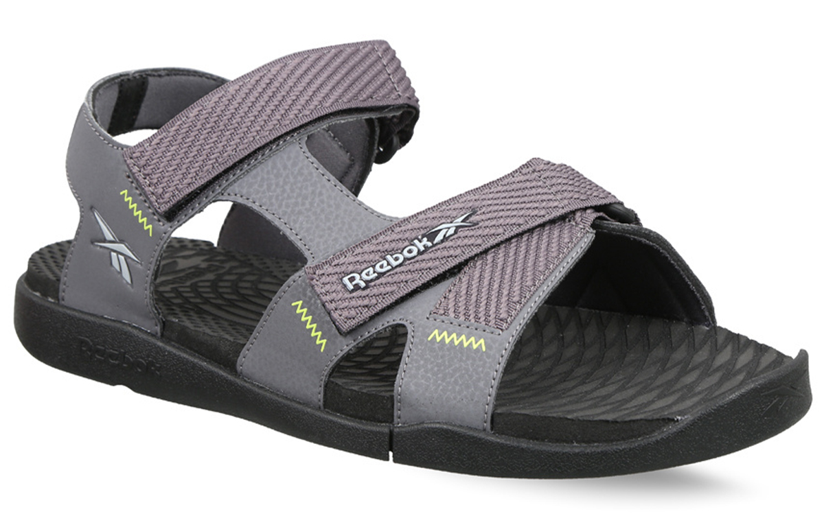 Lookbook Reebok Swim Hodor Sandalen Grau Schwarz Klettverschluss Offene Spitze Flach. EX3992
