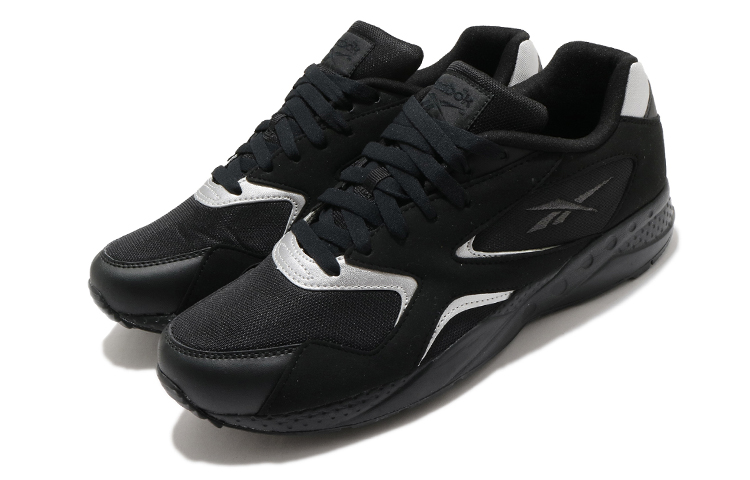 Lookbook Reebok Torch Hex '黑色' EF3185