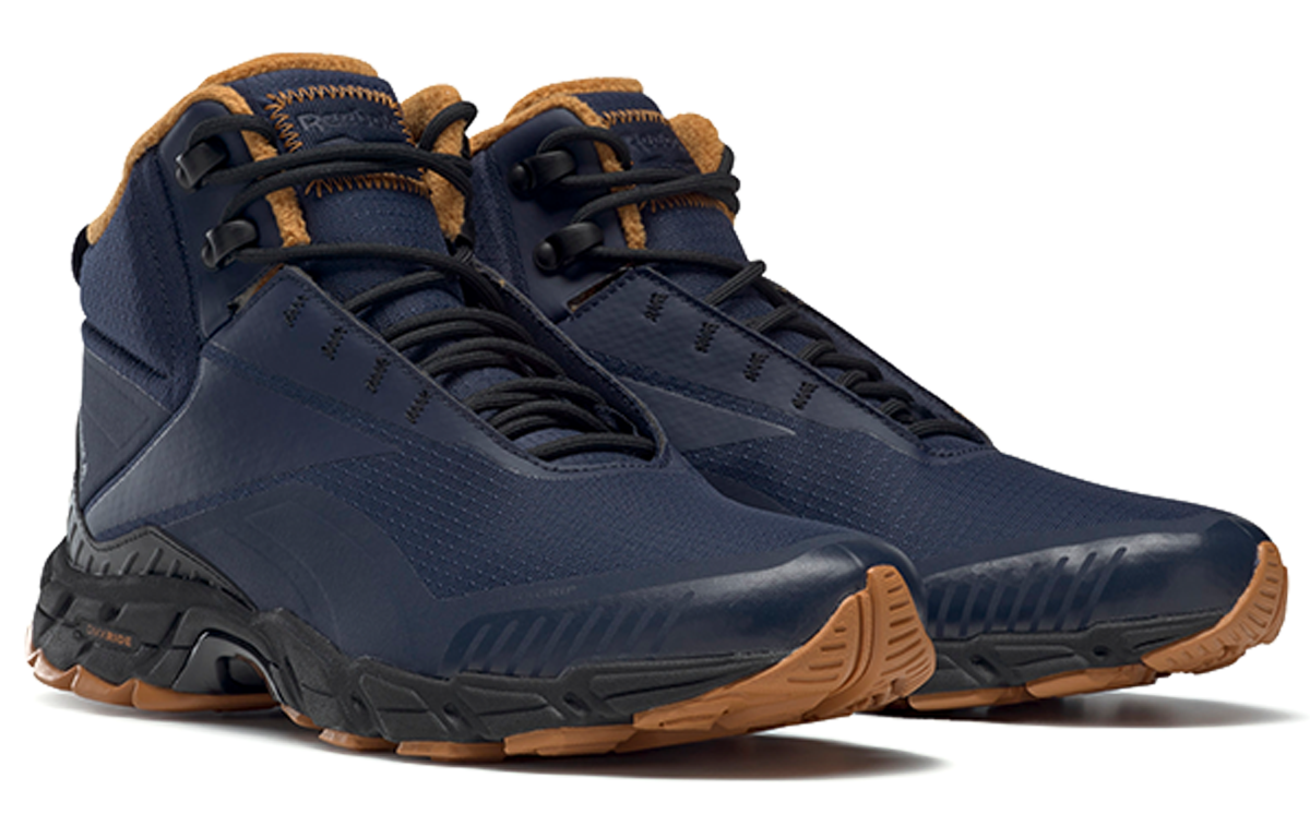 Lookbook Reebok Trail Chaser III Mid ''Bleu Noir'' FY4444