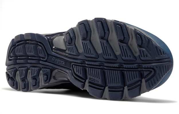 Reebok Trailchaser Mid 'Navy' Biru Tua Sepatu Gunung FU8508 Details for Reebok Trailchaser Mid 'Navy' Biru Tua Sepatu Gunung FU8508