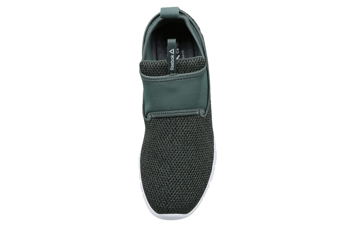 Shop Reebok Tread Walk Lite Lp Slip-Ons - Baskets légères sans lacets Reebok EG0087