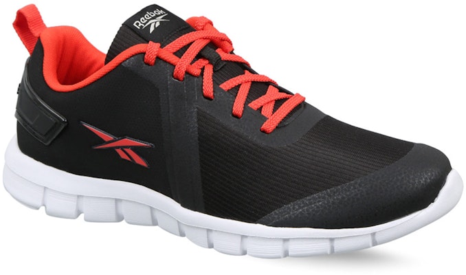 Reebok Running Trend Runner 'Rojo Negro'. FW0319 Lookbook Reebok Running Trend Runner 'Rojo Negro'. FW0319