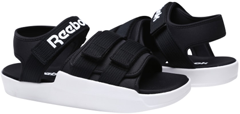 Sandal Reebok tyl Oreo Minimalistik Hitam Putih CN5494 Lookbook Sandal Reebok tyl Oreo Minimalistik Hitam Putih CN5494