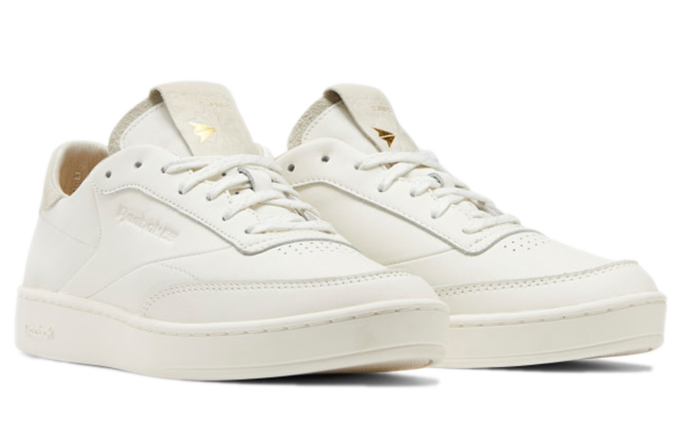 Lookbook Reebok Unisex Club C Clean Scarpe Sportive Avorio GW5114
