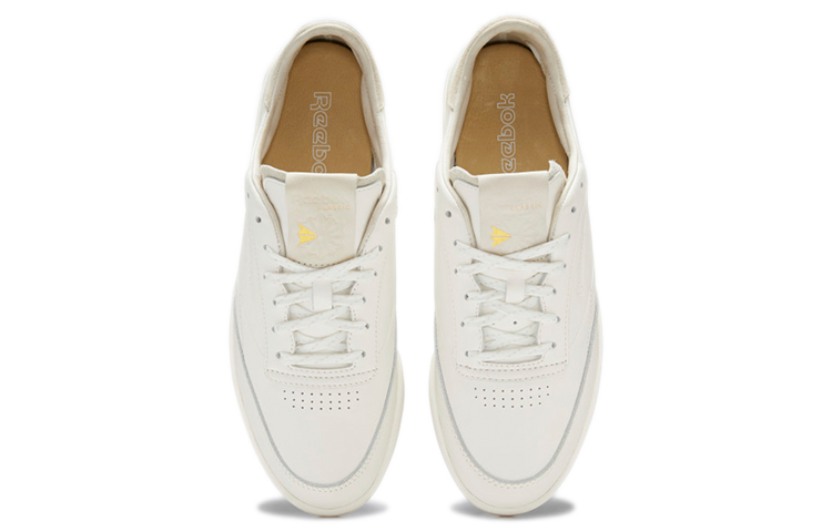Purchase Reebok Unisex Club C Clean Scarpe Sportive Avorio GW5114