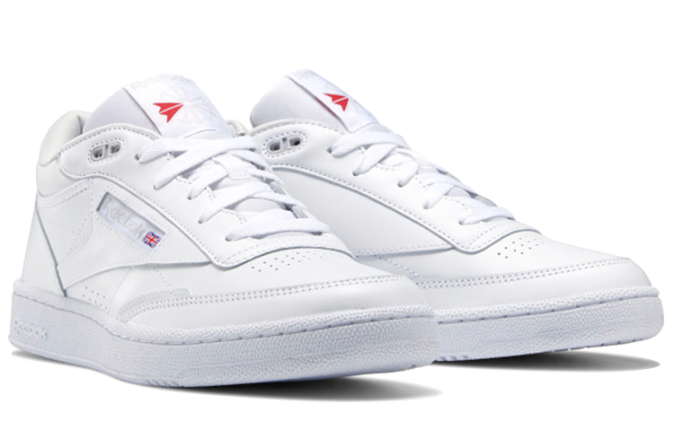 Lookbook Reebok Club C Mid II Unisex Sneakers Bianche GZ7552