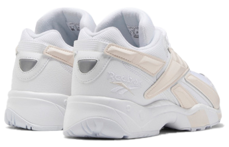 Shop Reebok Intv 96 低幫 運動休閒鞋 男女同款 粉白