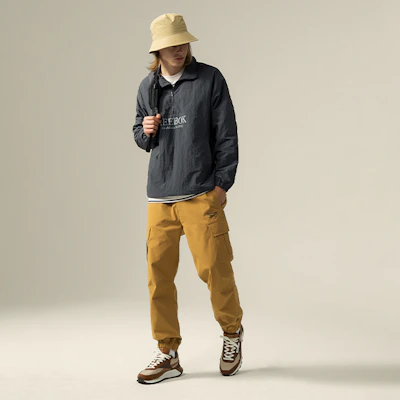 锐步男女同款黑色套头衫休闲运动服 24FRM311UGH1 Shop 锐步男女同款黑色套头衫休闲运动服 24FRM311UGH1