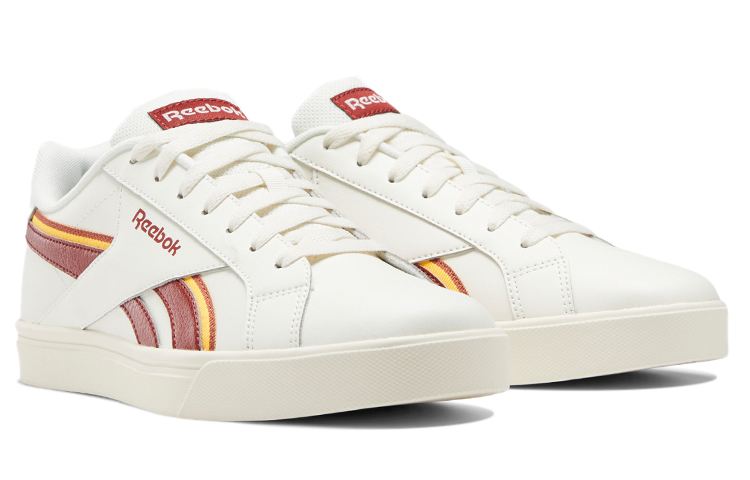 Lookbook Reebok Unisex Royal Complete 3.0 Lage Sneakers Ivoor/Rood GX5034
