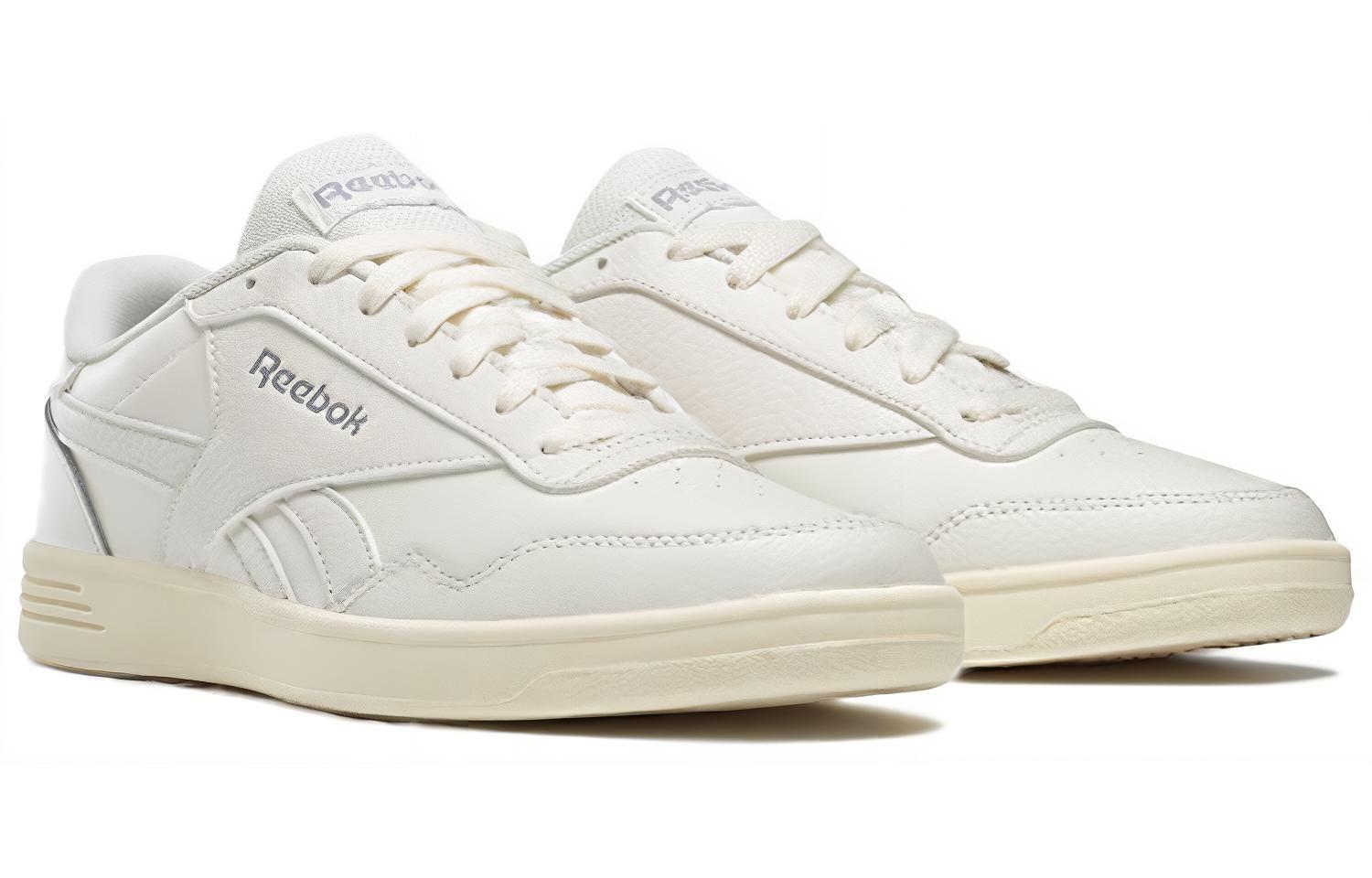 Lookbook Reebok Unisex Royal Techque T Vulc Sneakers Wit FV5777