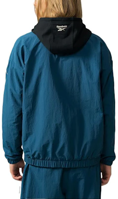 리복 유니섹스 워크웨어 컬러블록 스트라이프 롱슬리브 자켓 레전 블루 24FRM103UGBA Lookbook 리복 유니섹스 워크웨어 컬러블록 스트라이프 롱슬리브 자켓 레전 블루 24FRM103UGBA