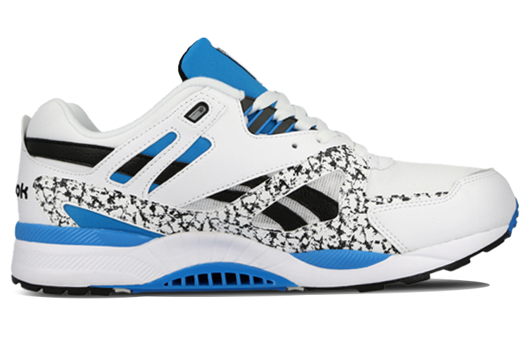 Order Reebok Ventilator 2 ''Wit'' M45597