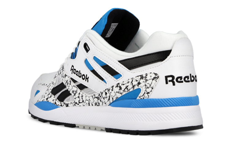 Shop Reebok Ventilator 2 ''Wit'' M45597