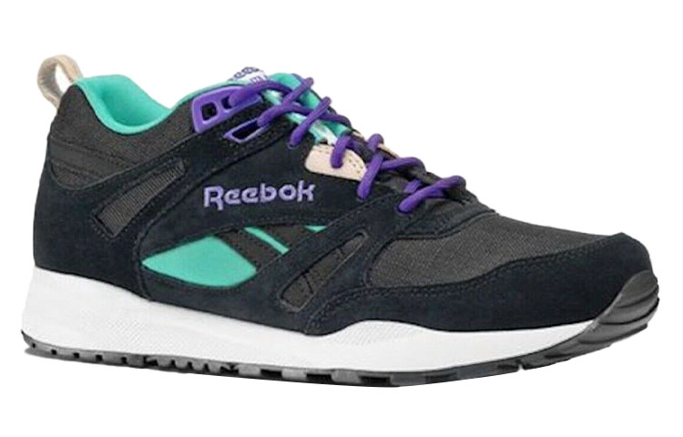 Lookbook Reebok Ventilator Classic 'Ligero y Cómodo Negro' V67252
