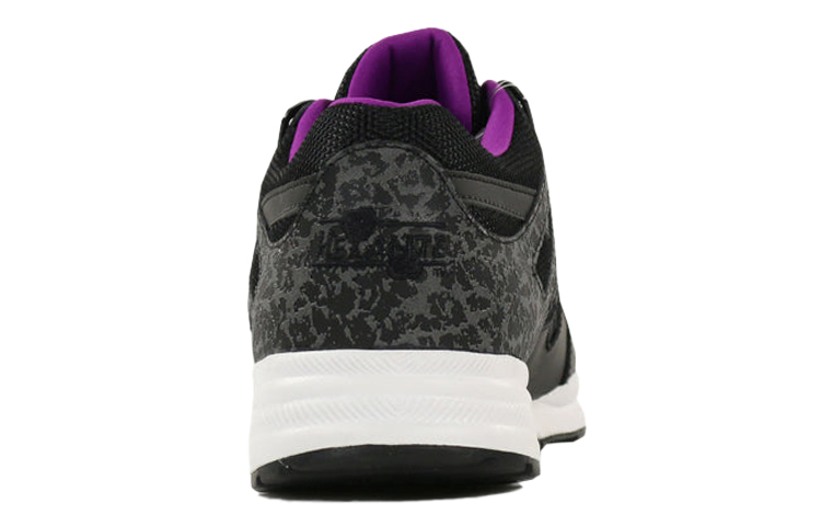 Shop Reebok Ventilator Reflective ''Zwart'' M46205