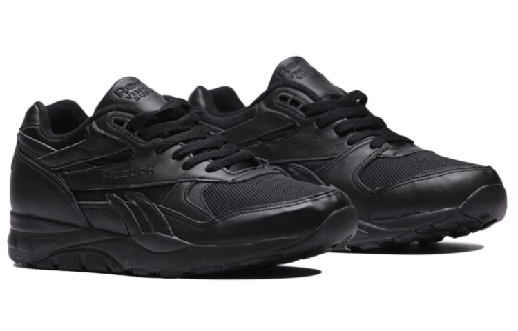 Lookbook Reebok Ventilator Supreme ''Duurzame Lage Zwarte Hardloopschoenen'' V66091
