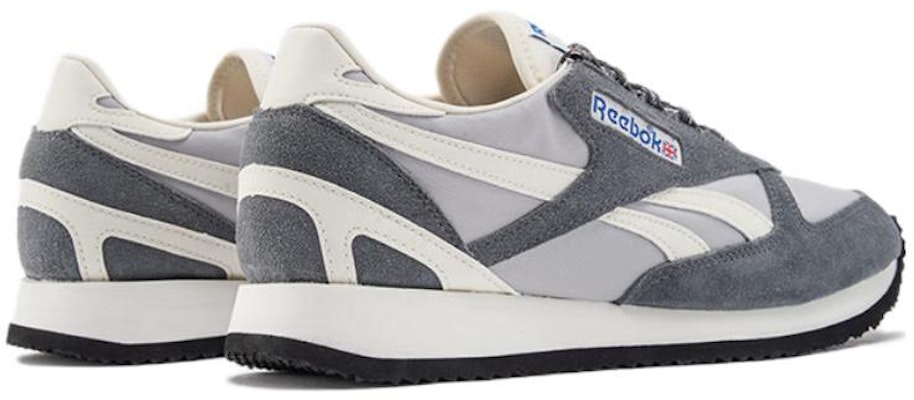 Reebok Klasik Kemenangan 'Abu-Abu' HP2440 Shop Reebok Klasik Kemenangan 'Abu-Abu' HP2440