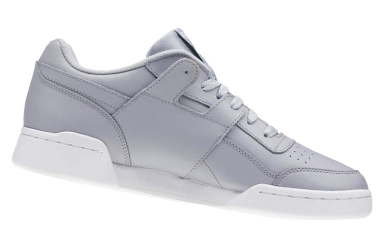 Shop 锐步Workout Plus "浅灰色" CN5204