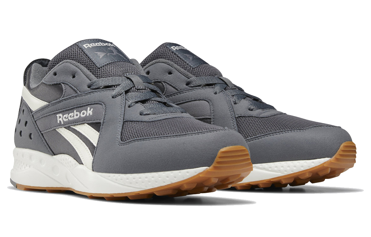 Lookbook Reebok Sepatu Pyro Abu-Abu/Putih DV7298