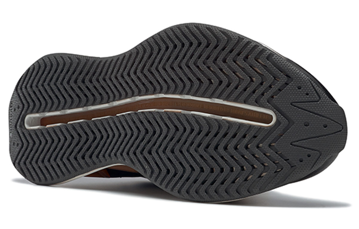 Shop Reebok Zig Elusion Energy 黑色 運動鞋