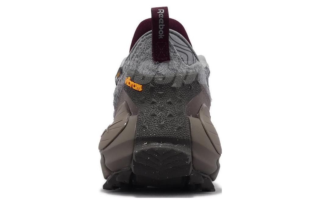 Shop リーボック ジグ キネティカ 2.5 エッジ グレーバーガンディ 100034215