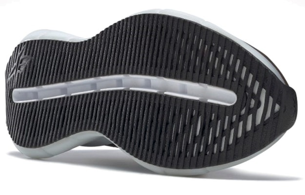 Reebok Zig Kinetica 'Hitam Putih' GZ8802 Details for Reebok Zig Kinetica 'Hitam Putih' GZ8802