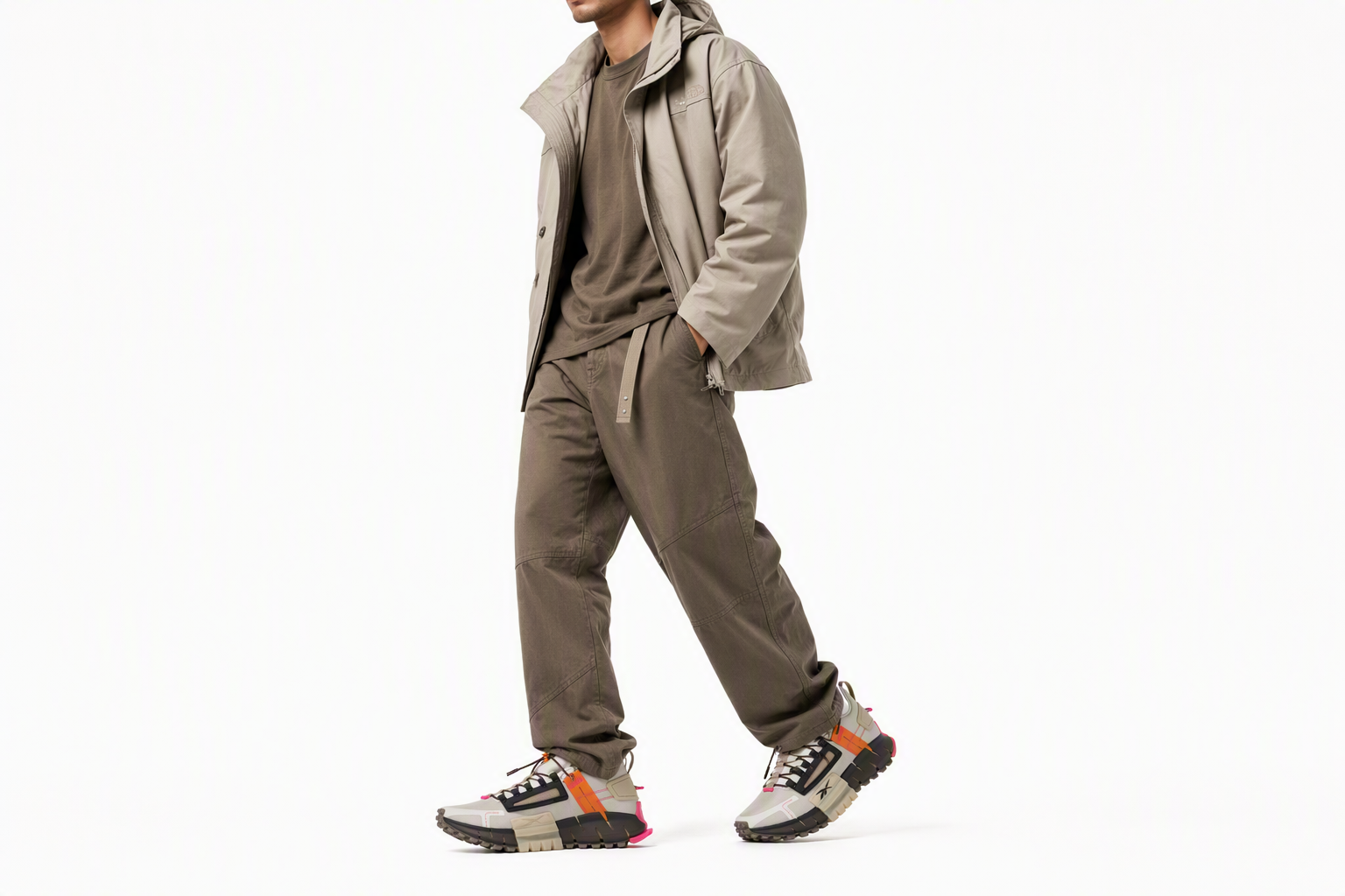 Order Reebok Zig Kinetica Edge 'Alabaster' 型號 FV3835