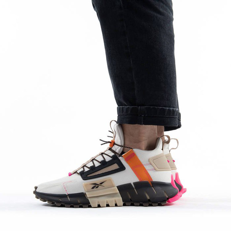 Sizing Reebok Zig Kinetica Edge 'Alabaster' 型號 FV3835