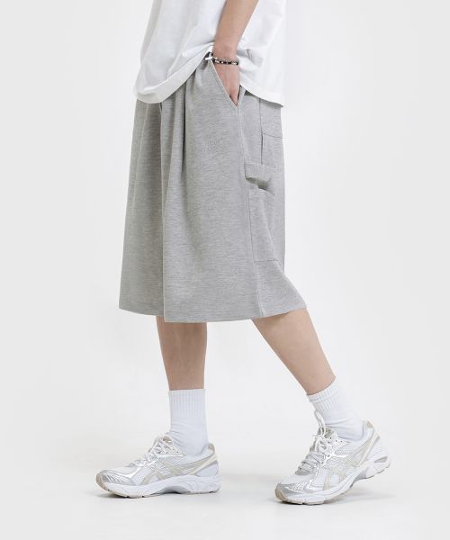 Order REMAIN SECOND Bermuda Wide One-Tuck Carpenter Sweat Shorts [Gray] LMPT11