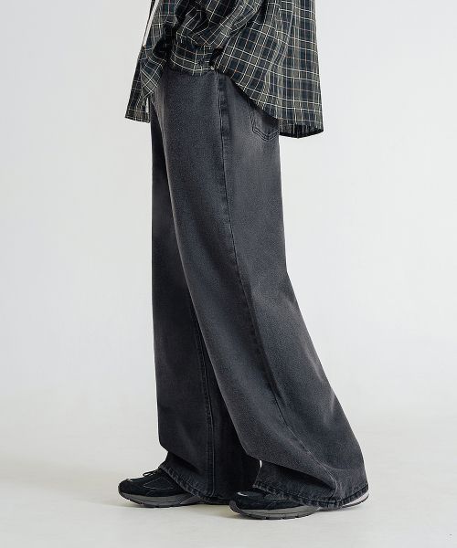 Lookbook Remain Second Natural Washed Wide Denim Pants [Black Denim] LBLMPT01
