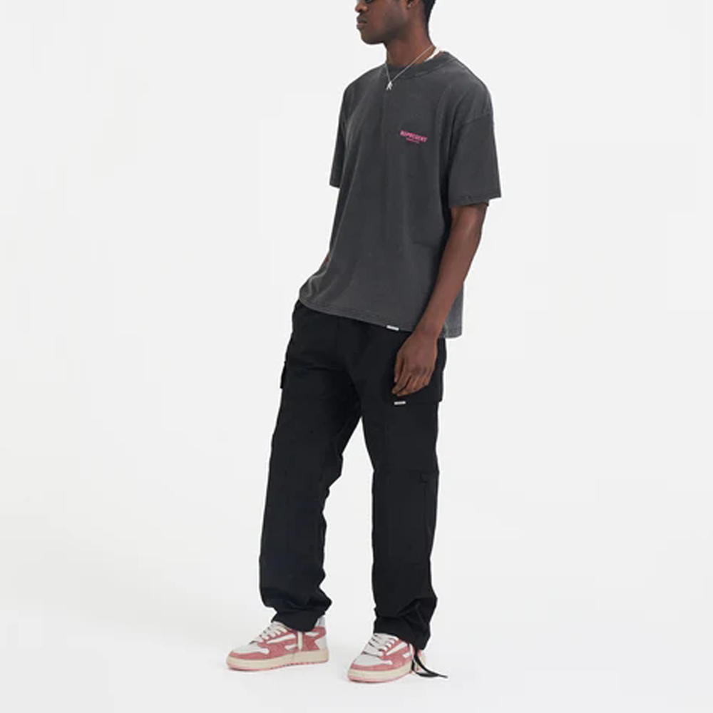 Shop REPRESENT ブラック ストレート レッグ マルチポケット カジュアルパンツ M08234-01