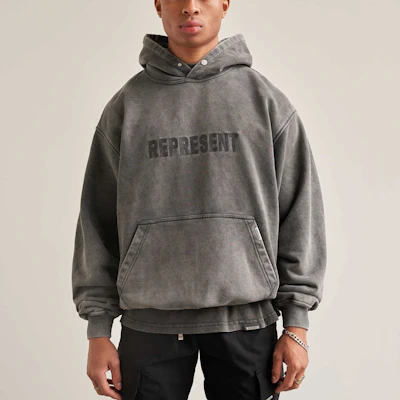 REPRESENT FW21 刺绣标志连帽卫衣 水洗灰 M04143-20 Lookbook REPRESENT FW21 刺绣标志连帽卫衣 水洗灰 M04143-20
