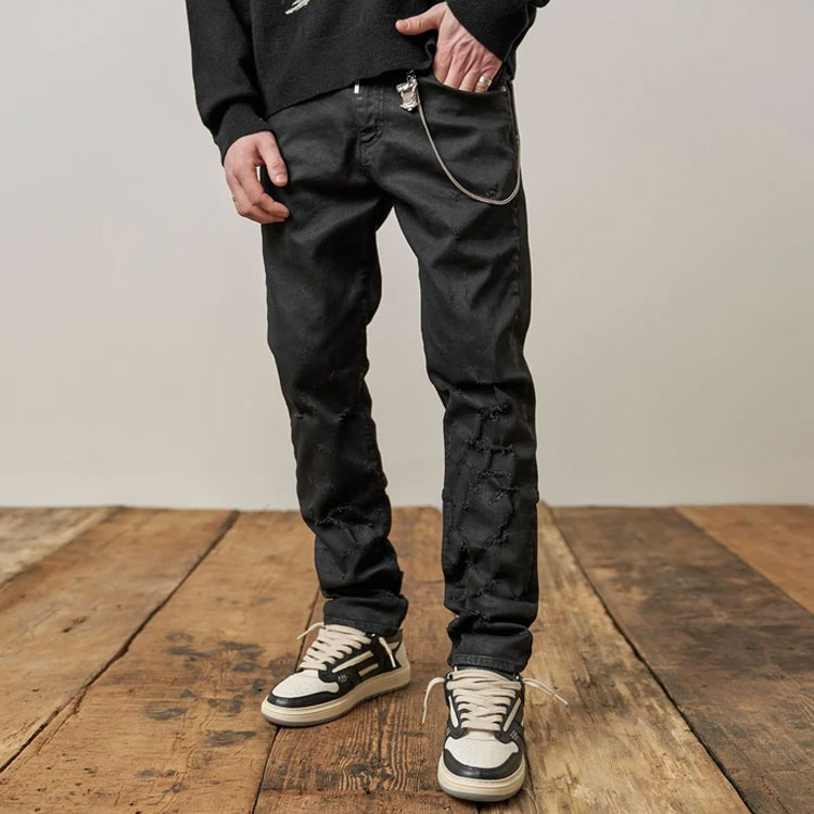 Shop REPRESENT SS21 寬鬆直筒黑色牛仔褲 M07064-52