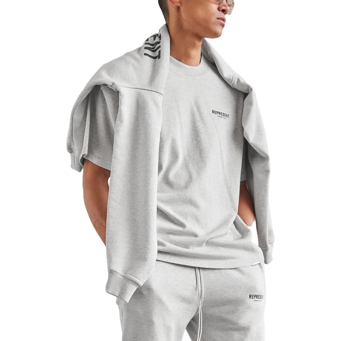 Shop REPRESENT Kemeja-T Lengan Pendek Logo Grafik SS22 Kelabu Lelaki. M05149-302