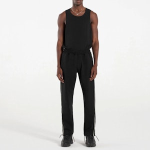 REPRESENT 夏季胶囊系列 黑色松紧腰拉链针织休闲裤 M08185-246 Lookbook REPRESENT 夏季胶囊系列 黑色松紧腰拉链针织休闲裤 M08185-246