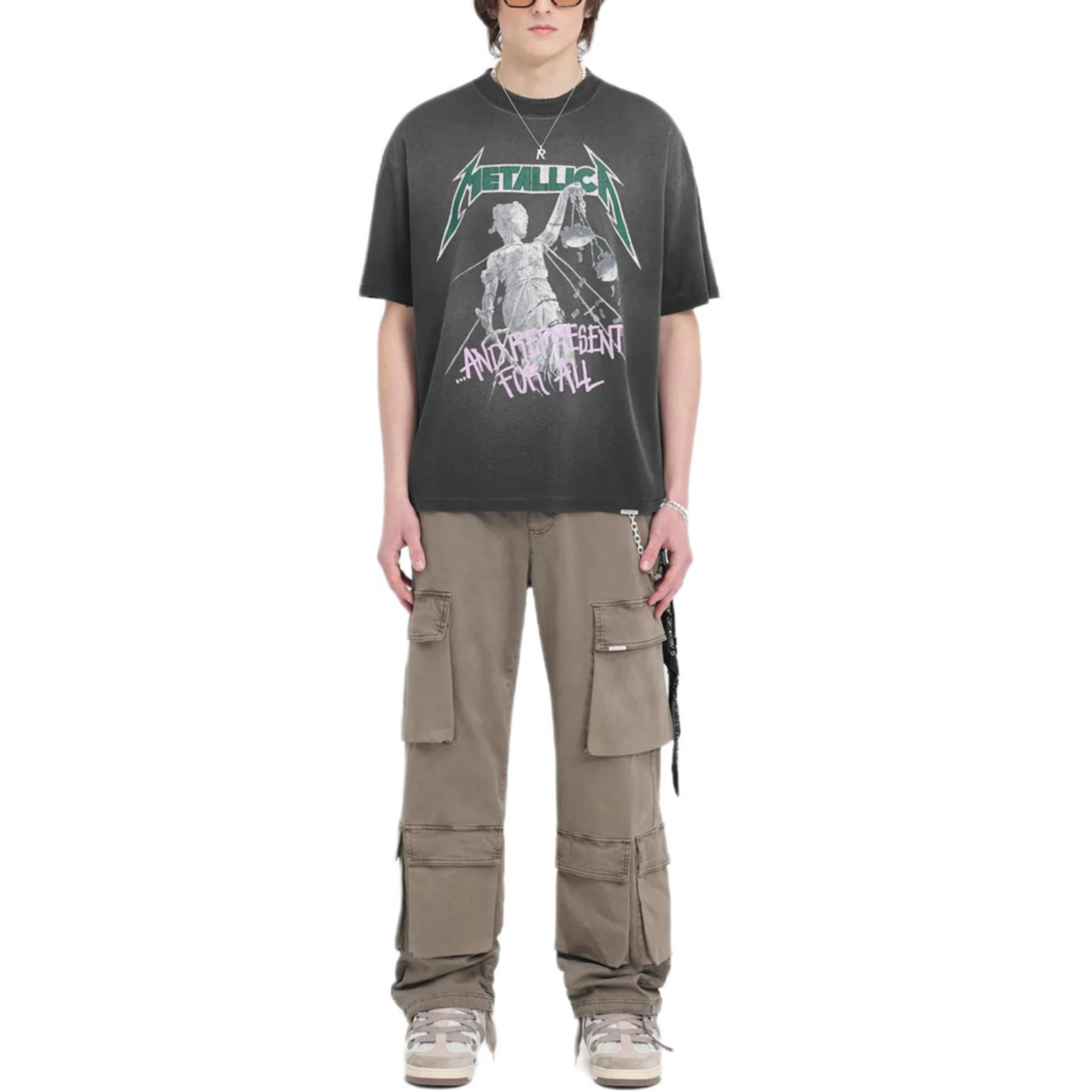 Shop REPRESENT x METALLICA Kemeja-T Grafik Hitam Lengan Pendek. MLM4352-230